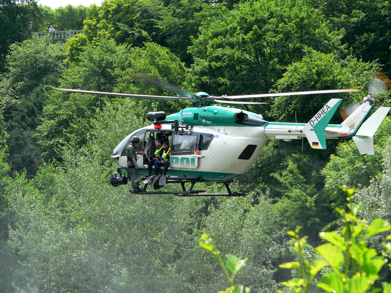 EC145_Polizei_Egelsbach_Rettungstaucher_2