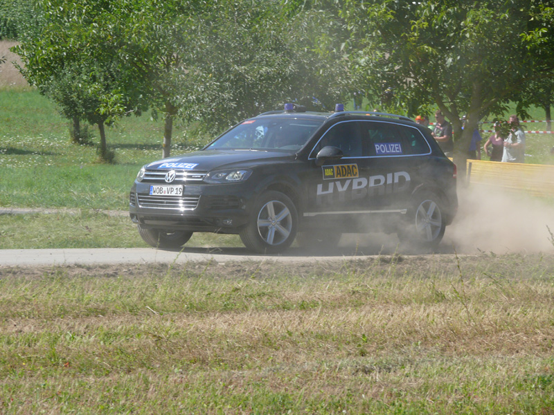 25_Vorwagen_Polizei_VW_Touareg_Hybrid